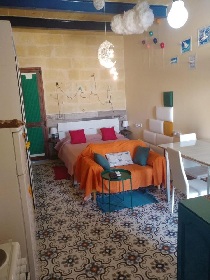 Triesti Apartment *